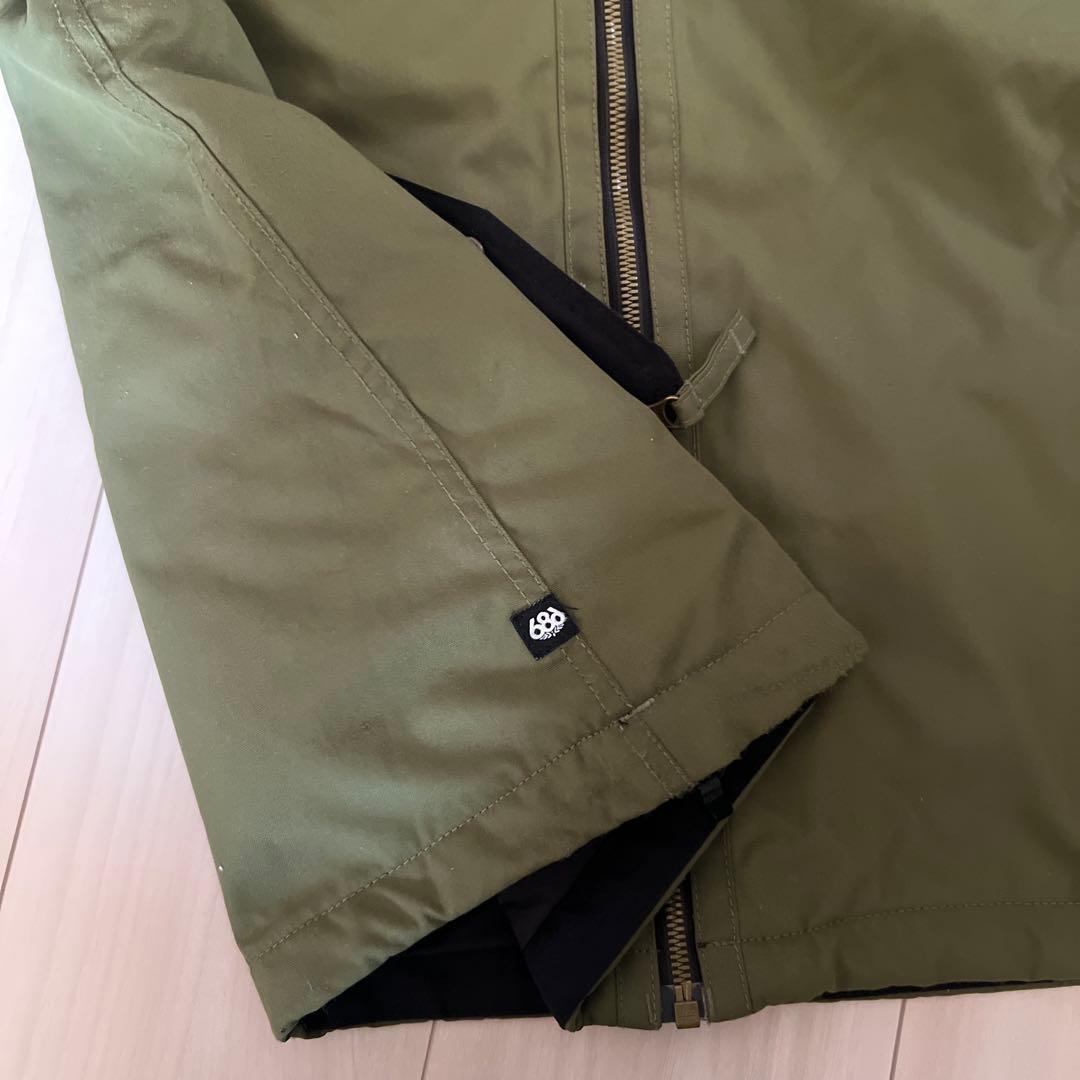 686 シックスエイトシックス　スノボー　ウェア
