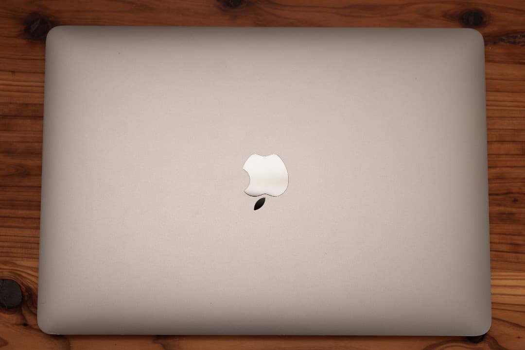 MacBookPro 2020 13インチ スペースグレイ メモリ32GB i7