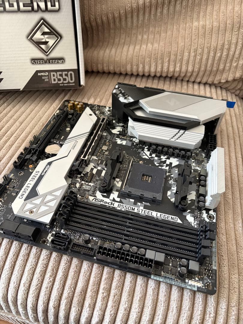 ASRock B550M STEEL LEGEND マザーボード