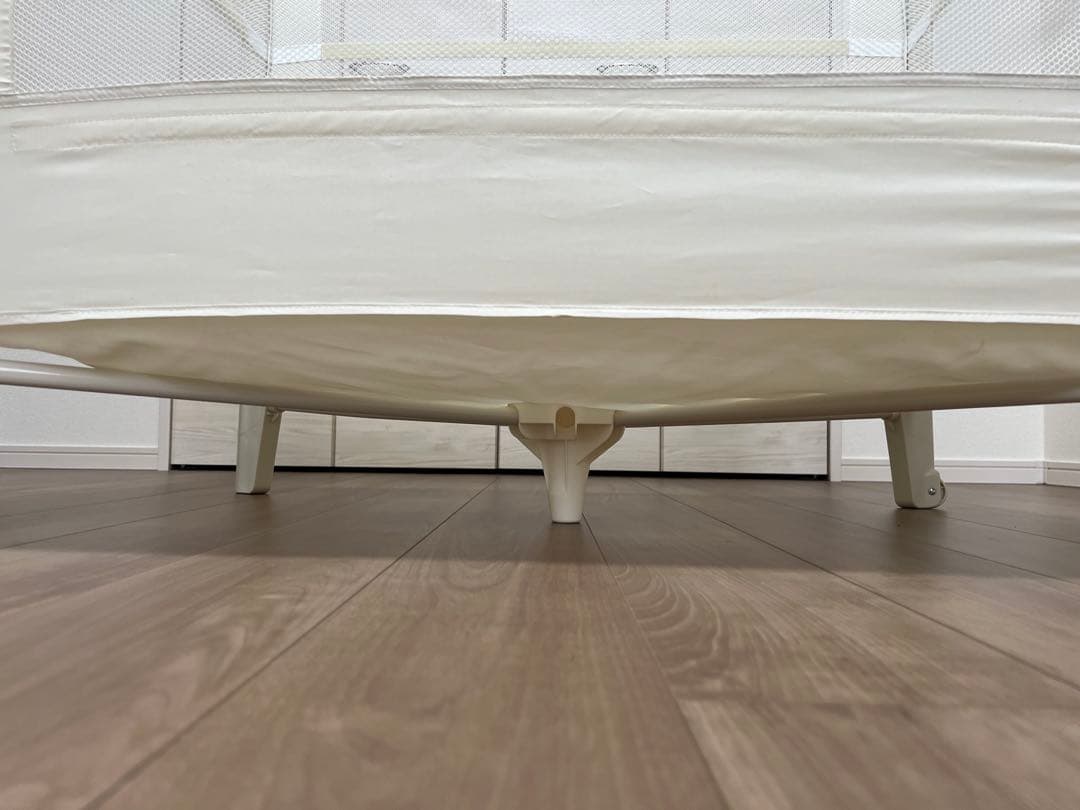 【ココネルエアー　アップリカ　たためるベビーベッド　折りたたみ】