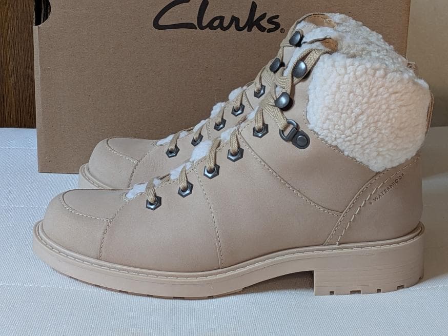 新品Clarksレースアップブーツ Orinoco2Hikeウォータープルーフ