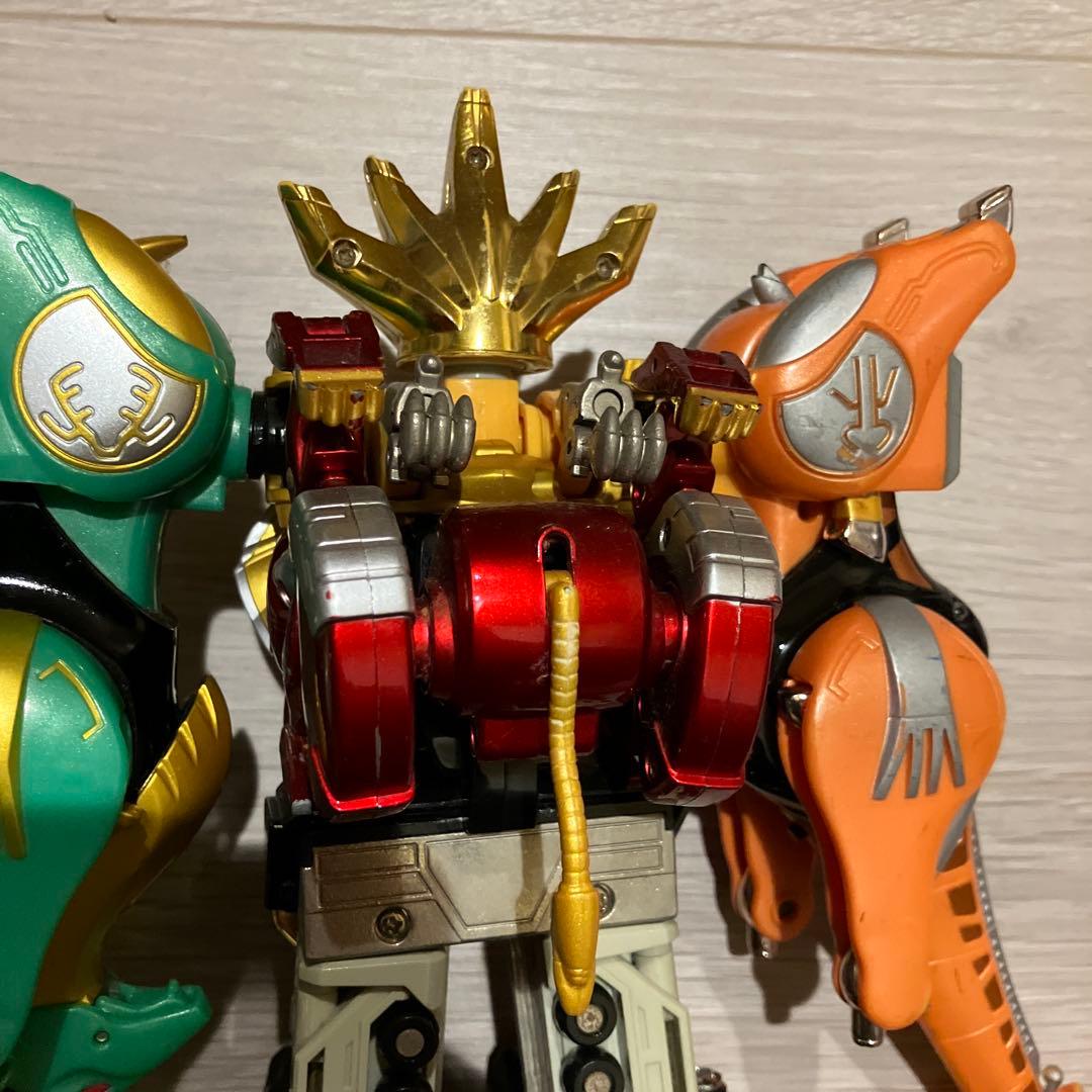 DX超合金　百獣戦隊ガオレンジャー　ガオキングスピアー　ガオキングクロスホーン