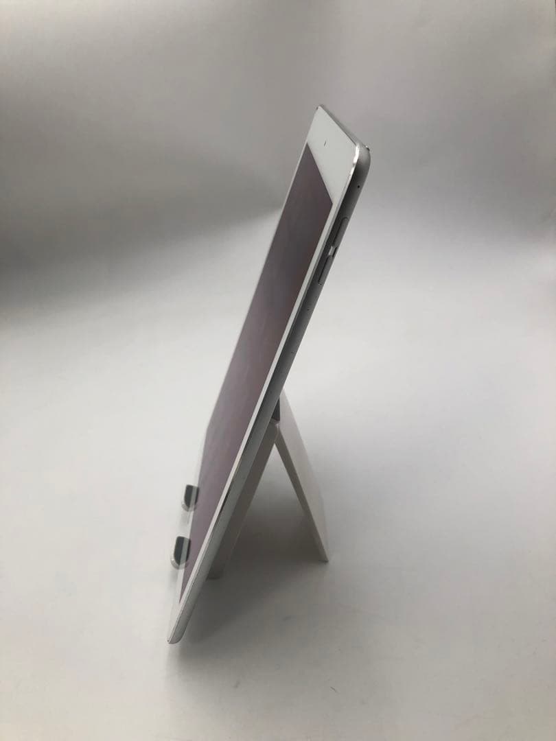 iPad本体 iPad Air2 A1566 16GB