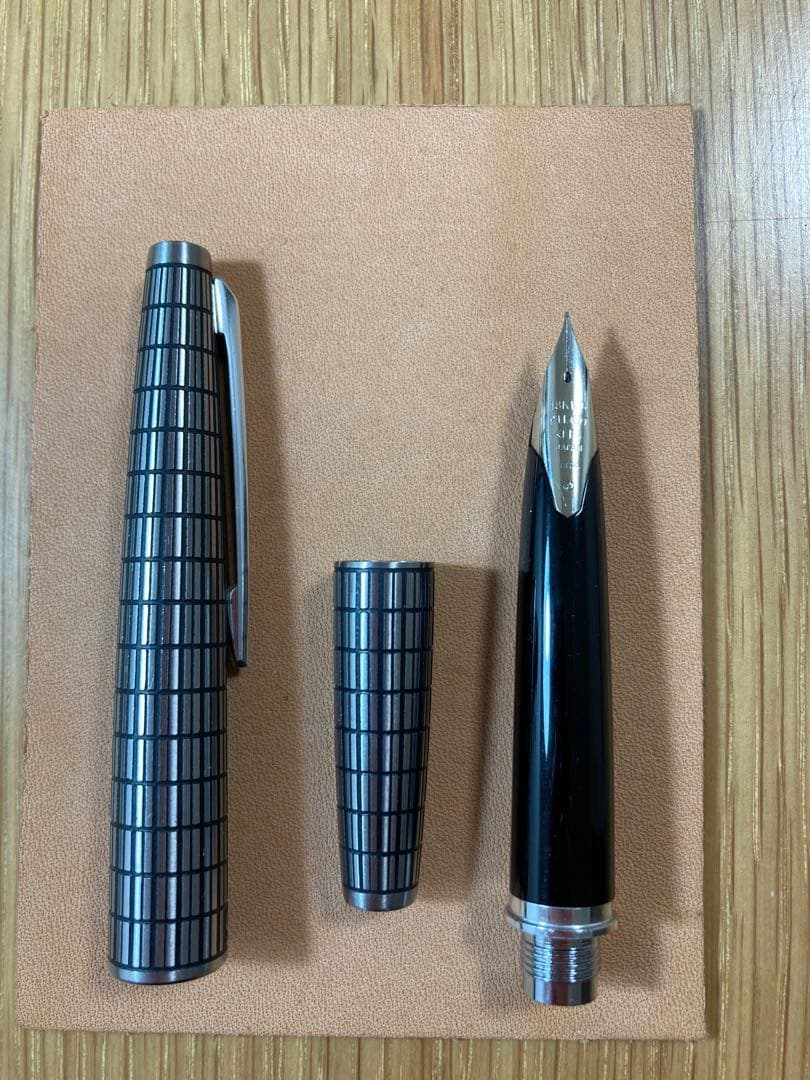 エリートs 万年筆　efニブ