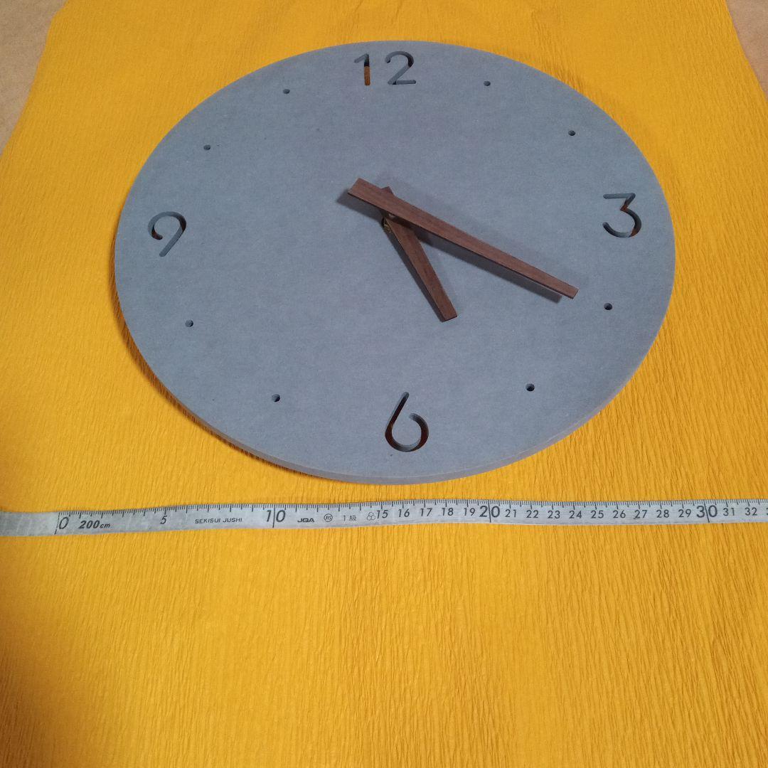 おしゃれ　掛時計　時計　直径30センチ　グレー