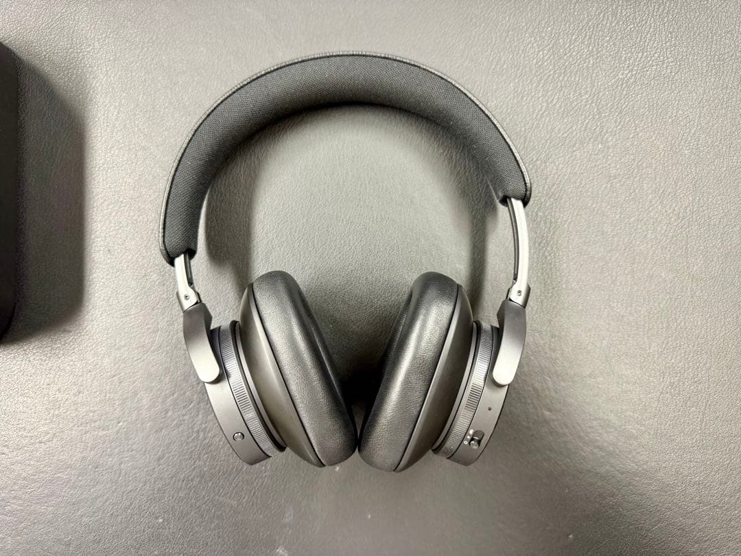 Bang & Olufsen Beoplay H95 ヘッドフォン