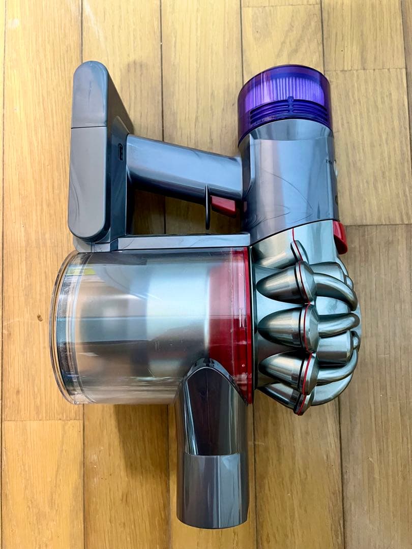 【美品】Dyson V8 Slim Fluffy+　スタンドセット