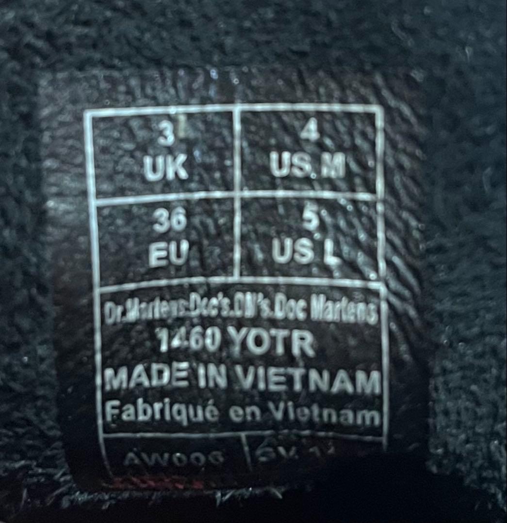 ドクターマーチン　YEAR OF THE RABBIT 8ホールブーツ　36EU