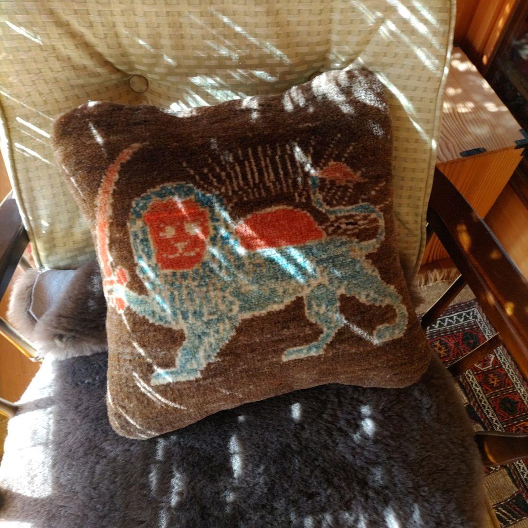 ギャッベ 手織り ライオンギャッベクッション 草木染