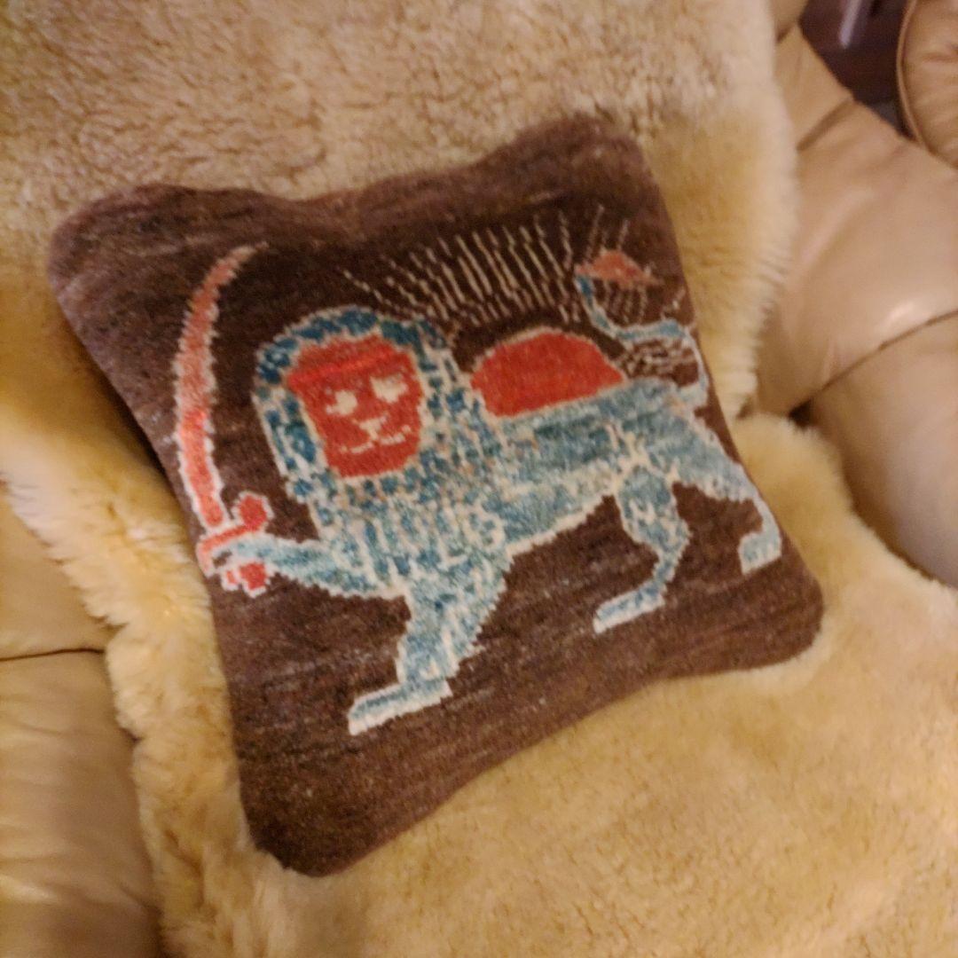 ギャッベ 手織り ライオンギャッベクッション 草木染