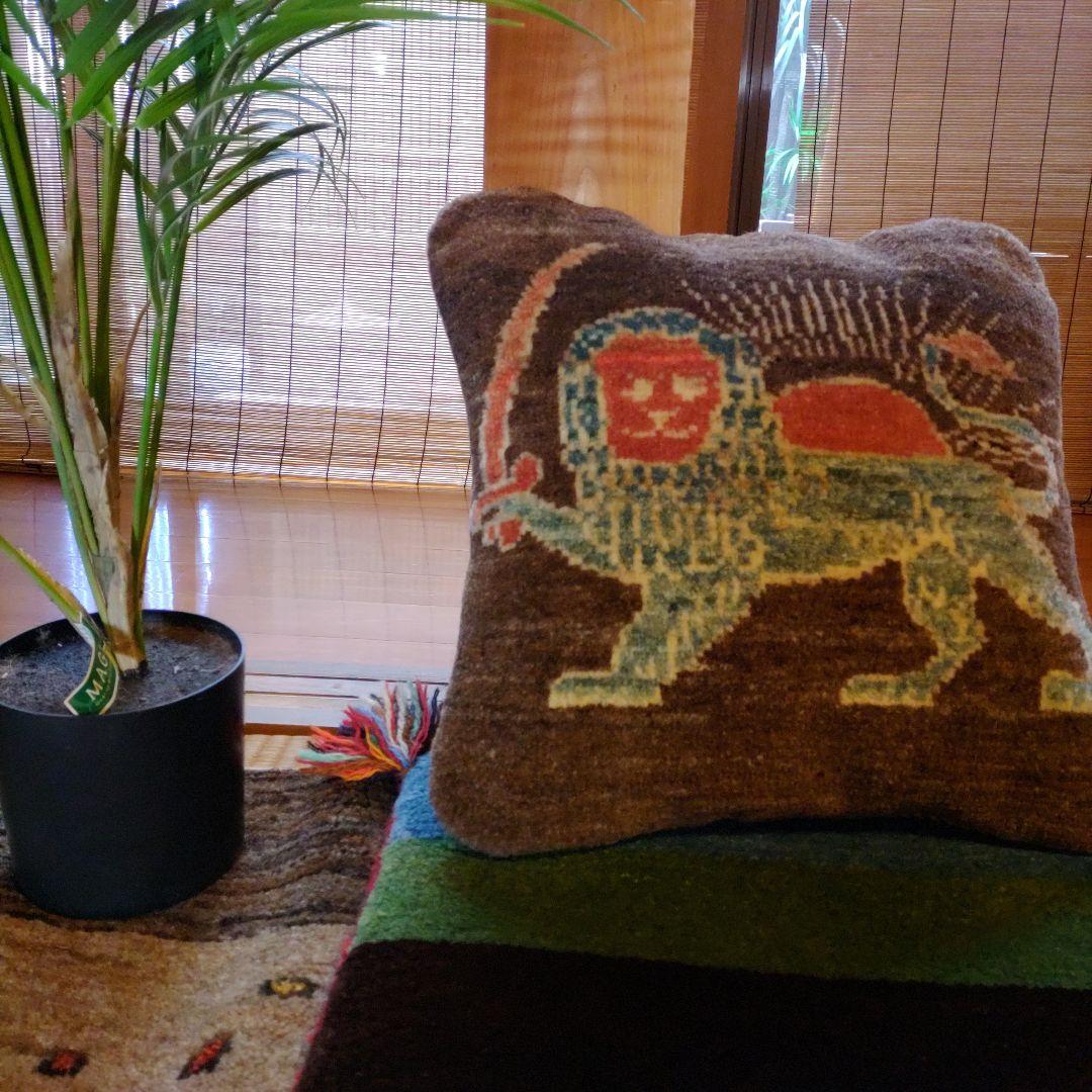 ギャッベ 手織り ライオンギャッベクッション 草木染