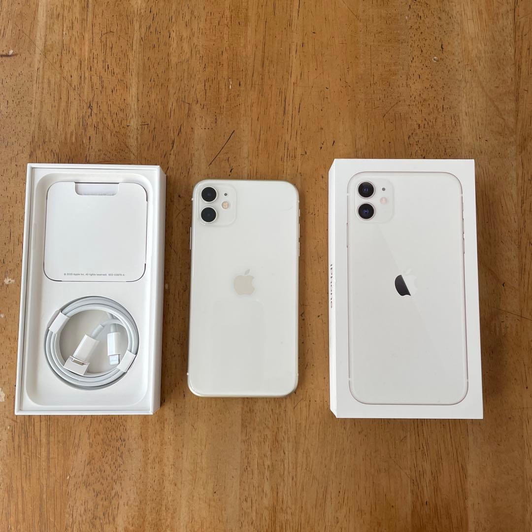 iPhone11,ホワイト,64GB