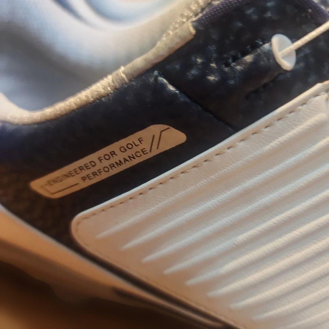 ホワイト ゴルフシューズ レースレス