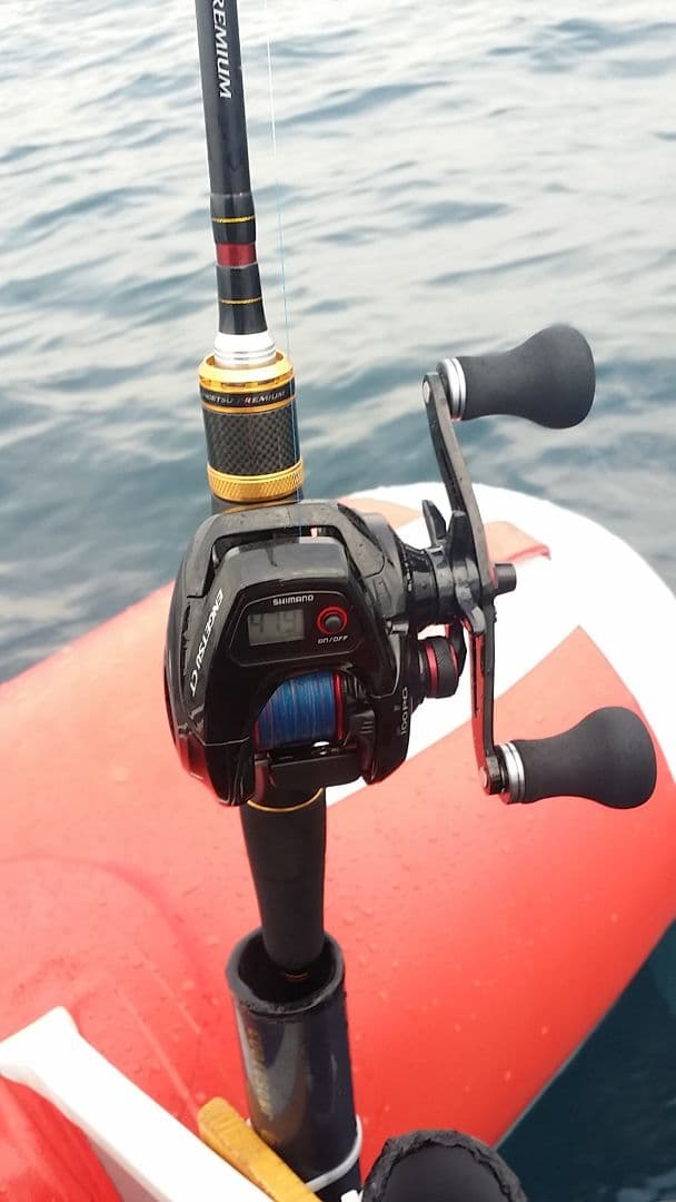 SHIMANO15炎月CT100PGリール（右巻き）イカメタル等