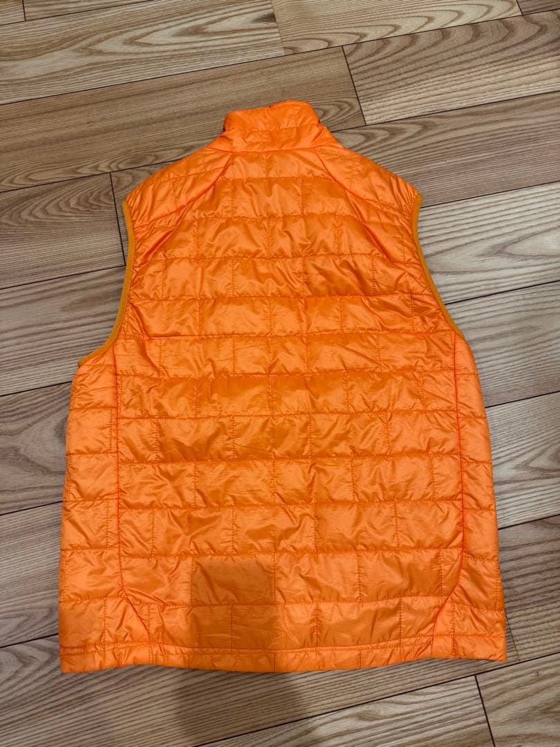 patagonia オレンジ ベスト