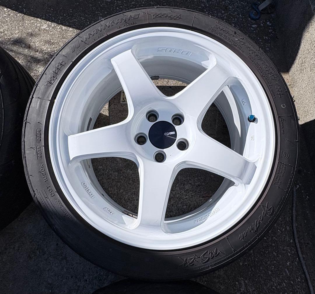 ENKEIエンケイPF05 17インチ8j pcd100 白ホイ