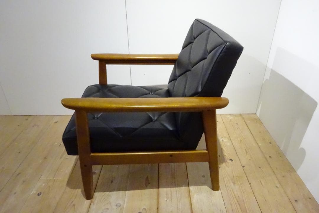 カリモク　WS1120BW　1Pソファ　アームチェア （黒・レザー） A　美品