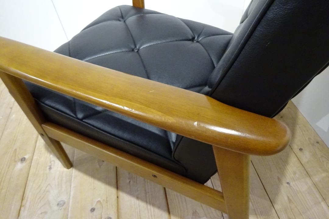 カリモク　WS1120BW　1Pソファ　アームチェア （黒・レザー） A　美品