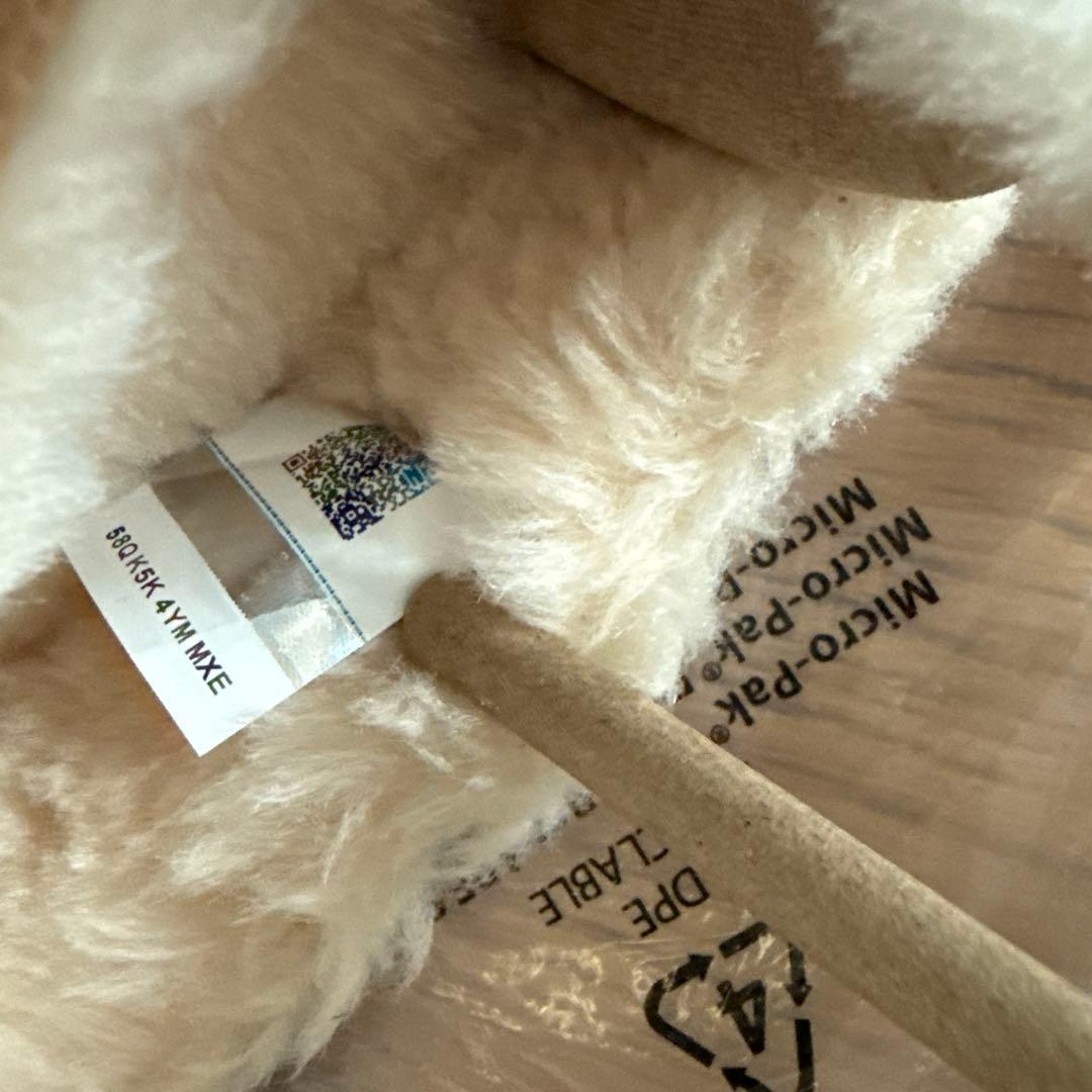 UGG モカシン アンスレー