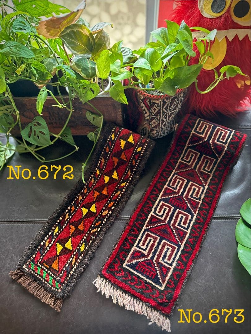 トライバルラグ　ヴィンテージラグ　ミニラグ　バルーチ　プリミティブ　ミニランナー