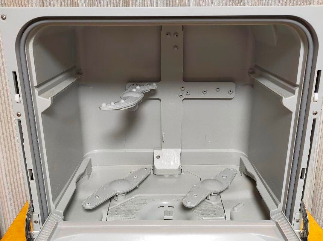 【美品】2018年製 食洗機 パナソニック NP-TH2-W