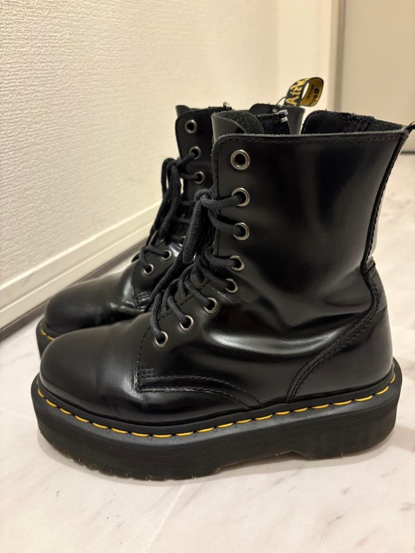Dr. Martens Jadon 8ホールブーツ　ダブルソール