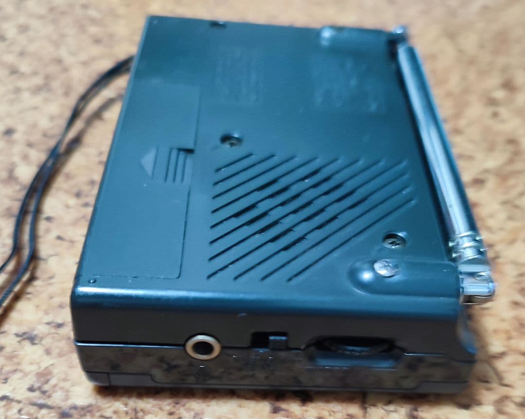 ソニー ICF-SW22 9バンド FM/SW/MWレシーバー　おまけ電池付き