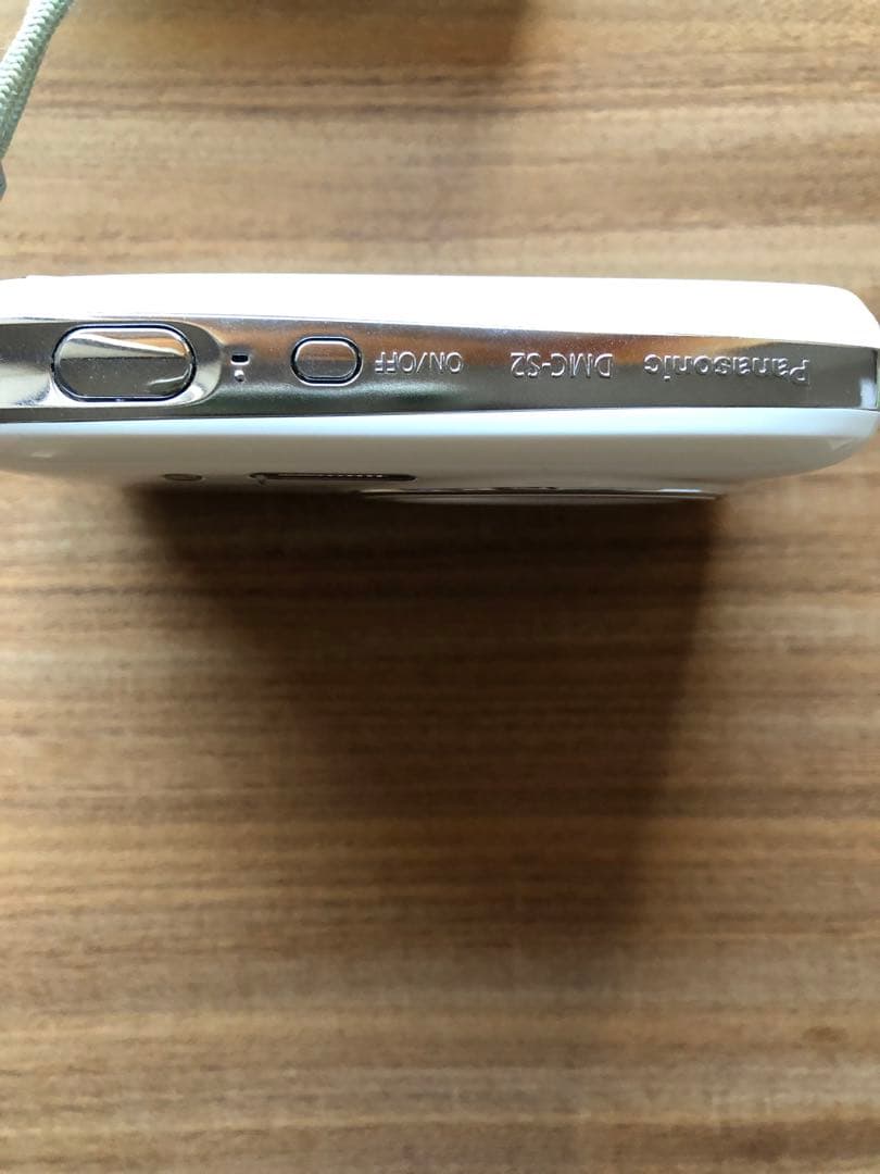 美品【動作確認済】Panasonic パナソニック LUMIX DMC-S2白