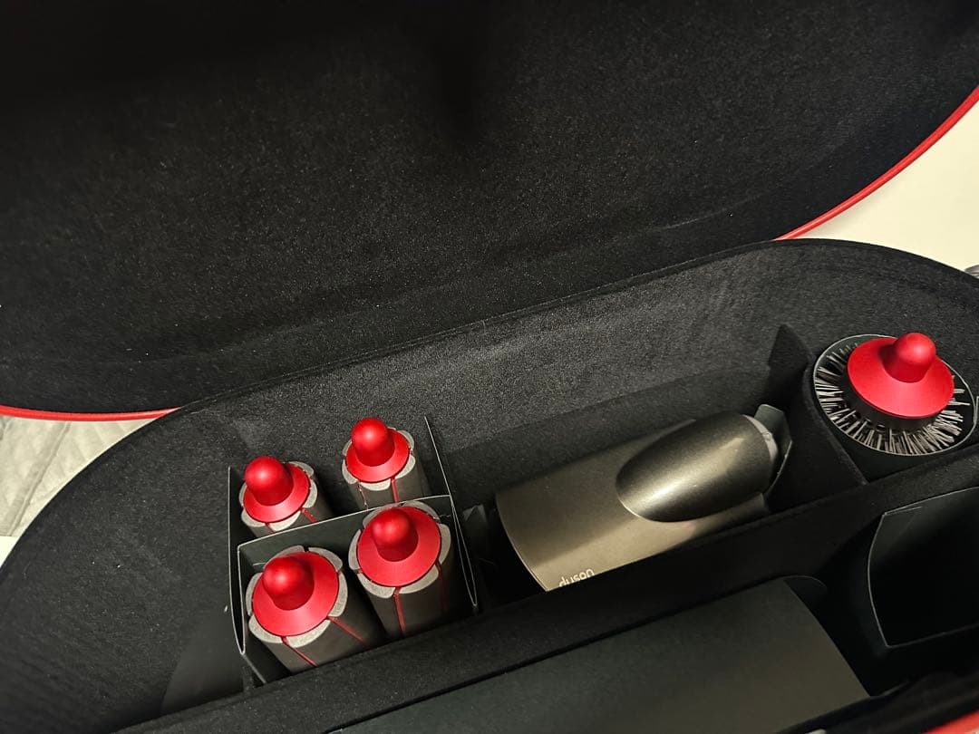 全てあり！限定色 レッド♡ダイソン　エアラップ 赤 コンプリートセット⭐︎