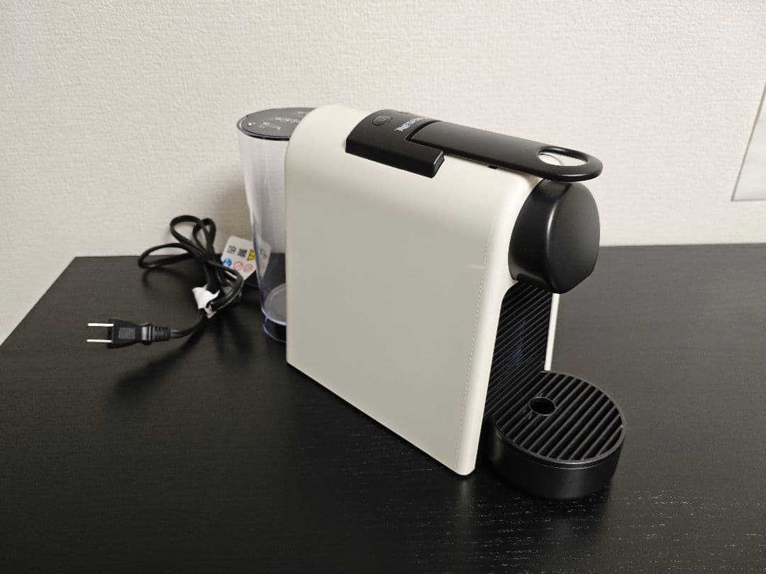 ネスプレッソ D30 本体＋60個収納カプセルホルダー