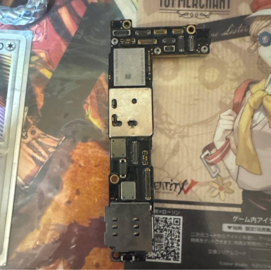 iPhone13Proと12miniの基盤