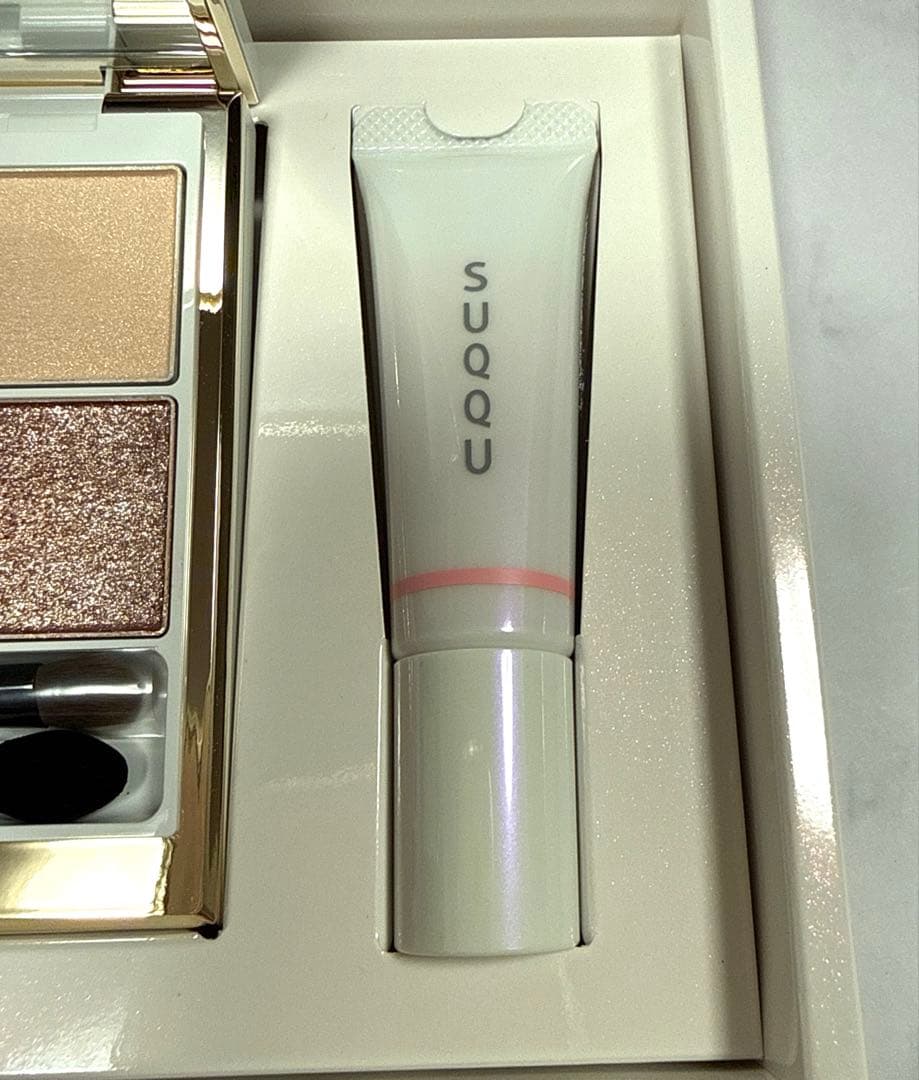 【極美品】SUQQU メイクアップ キット 光飾 ホリデーコレクション 限定