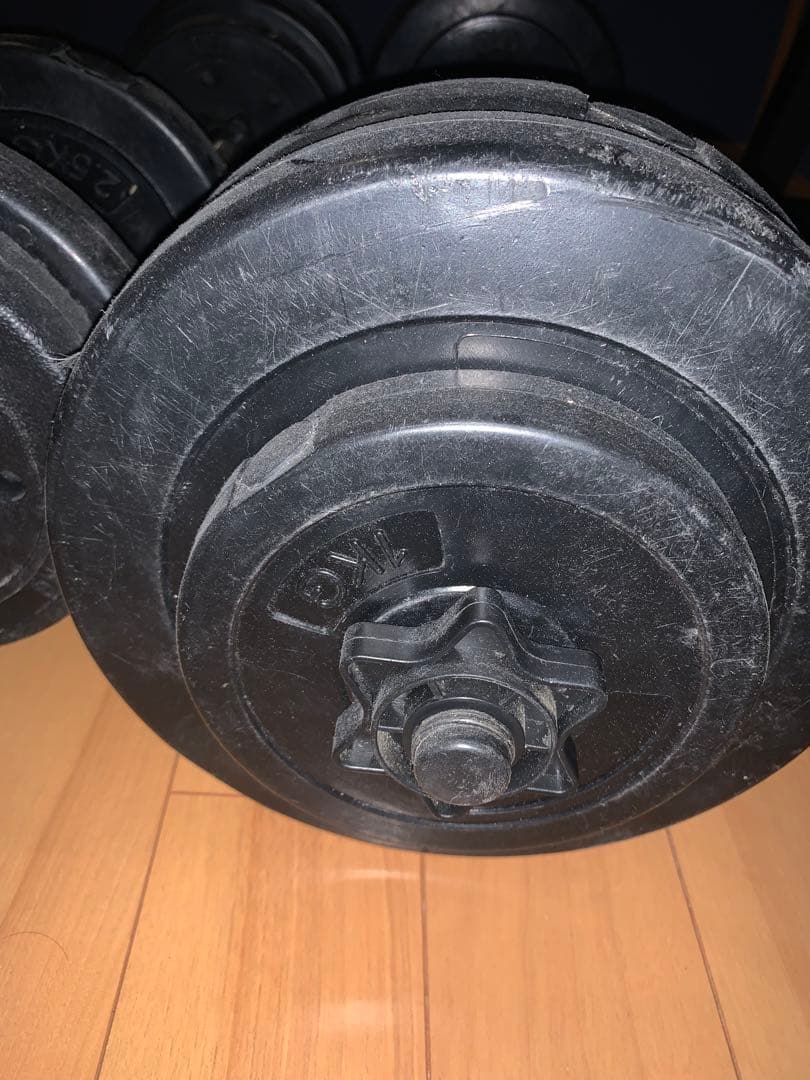 ウェイトプレートと調整可能なベンチセット