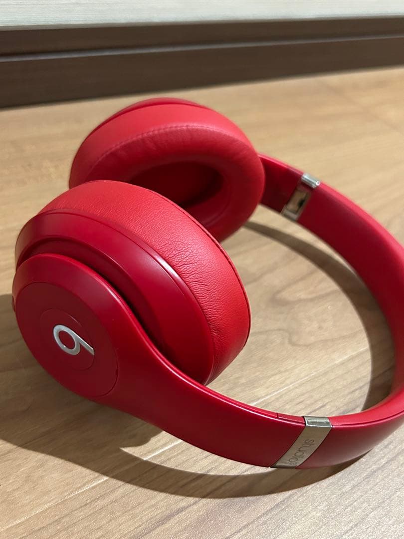 Beats Studio3 ビーツ 赤 レッド ヘッドホン
