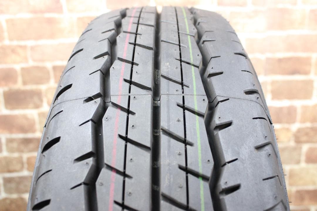 新車外し・ハイエースオプションホイール　№２４４