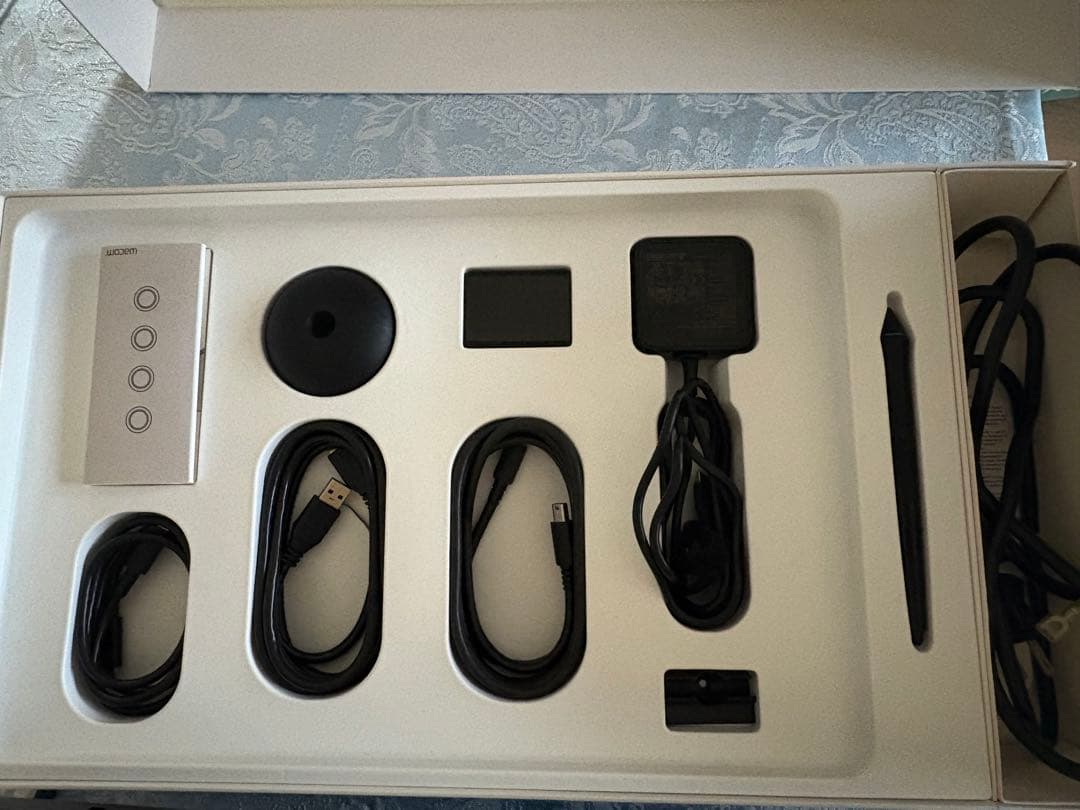 4K 液晶ペンタブ ワコム Cintiq Pro 16 TDTH-1620