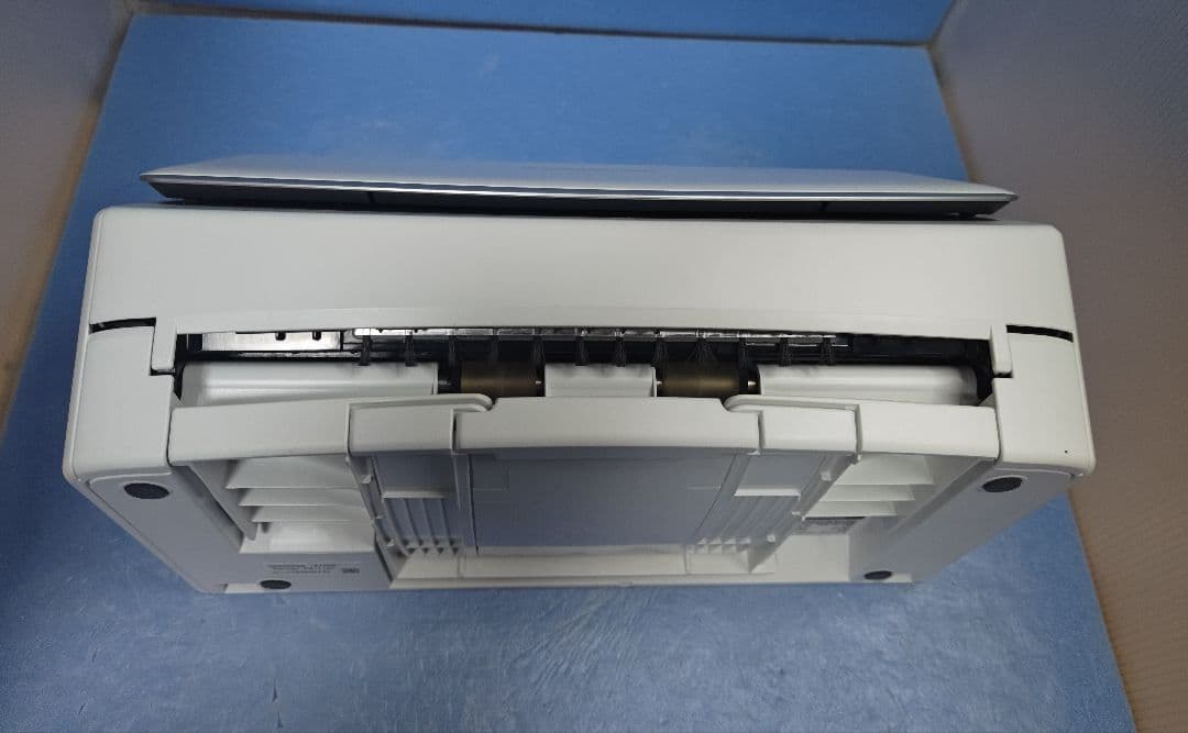 たまった書類を一気にスキャン 富士通 ScanSnap iX1500（白）②