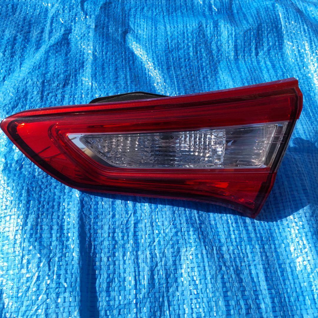トヨタ テールランプ 52-304 左
