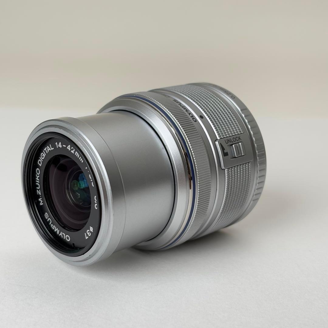 オリンパス レンズM.ZUIKO 14-42 3.5-5.6 ii R 852