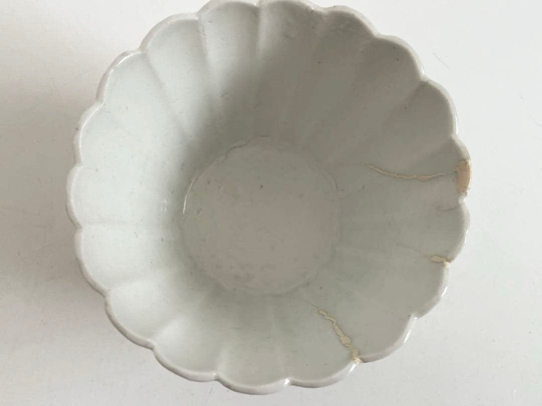 骨董　アンティーク　古伊万里　白磁　輪花　蕎麦猪口　白磁カップ
