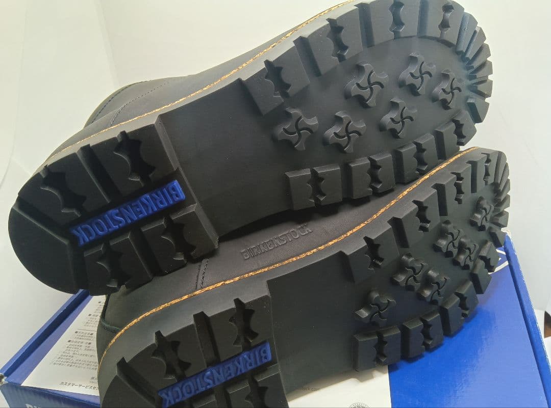 R*8様 新品ビルケンシュトックジャクソントレッキングブーツ40黒260