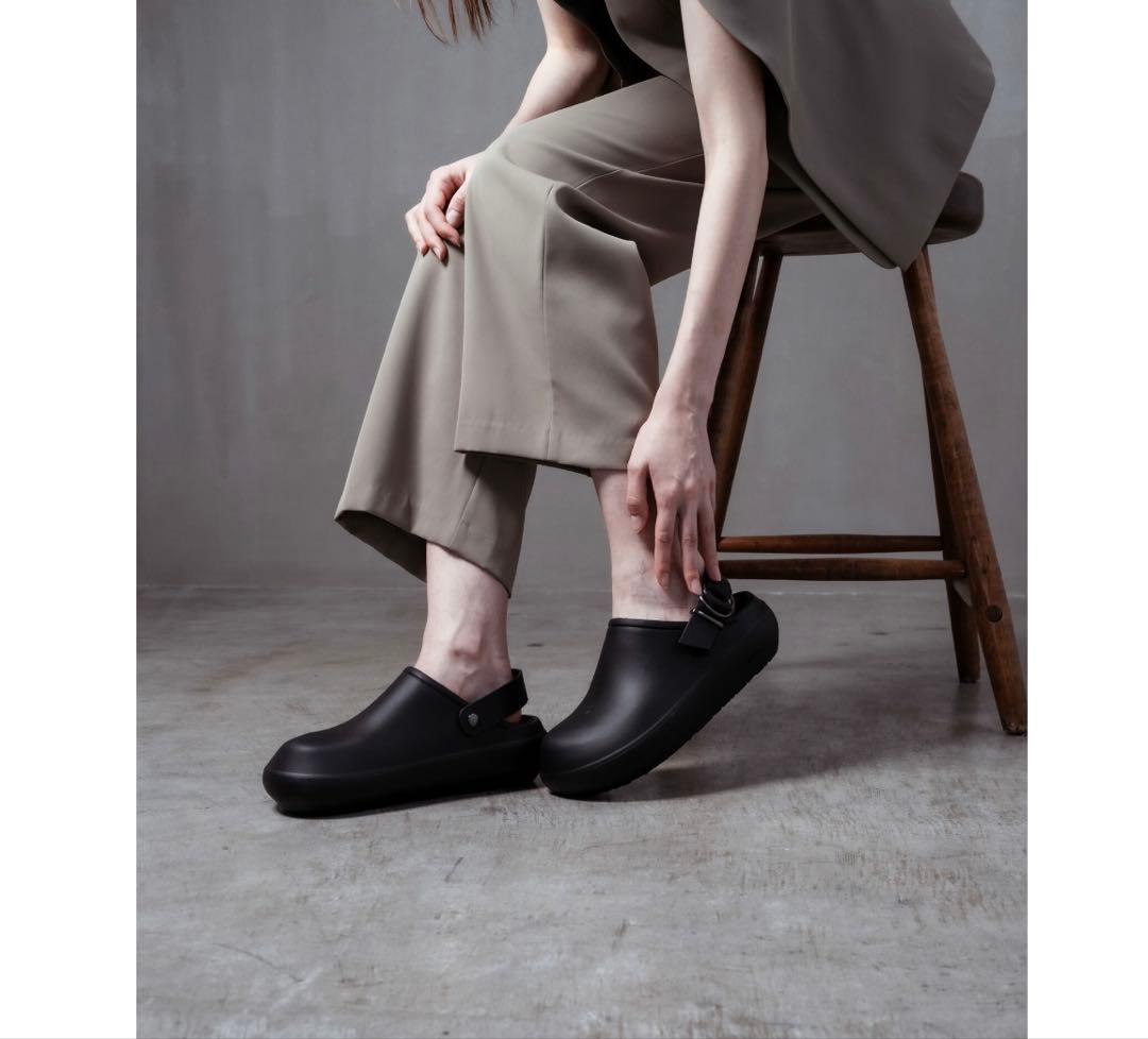 Ethform Terre Toru サボサンダル 黒