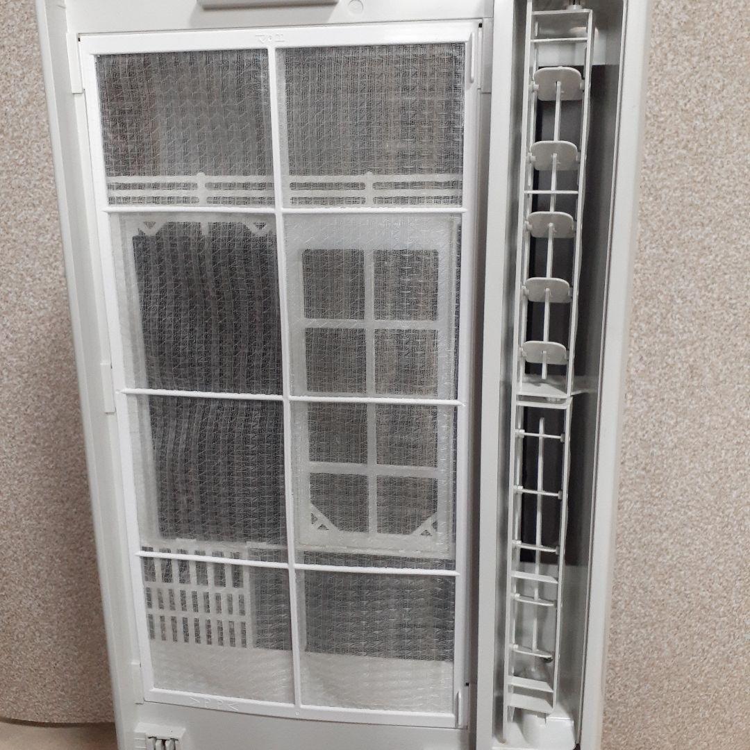 コロナ　ルームエアコン　CW-F1623R