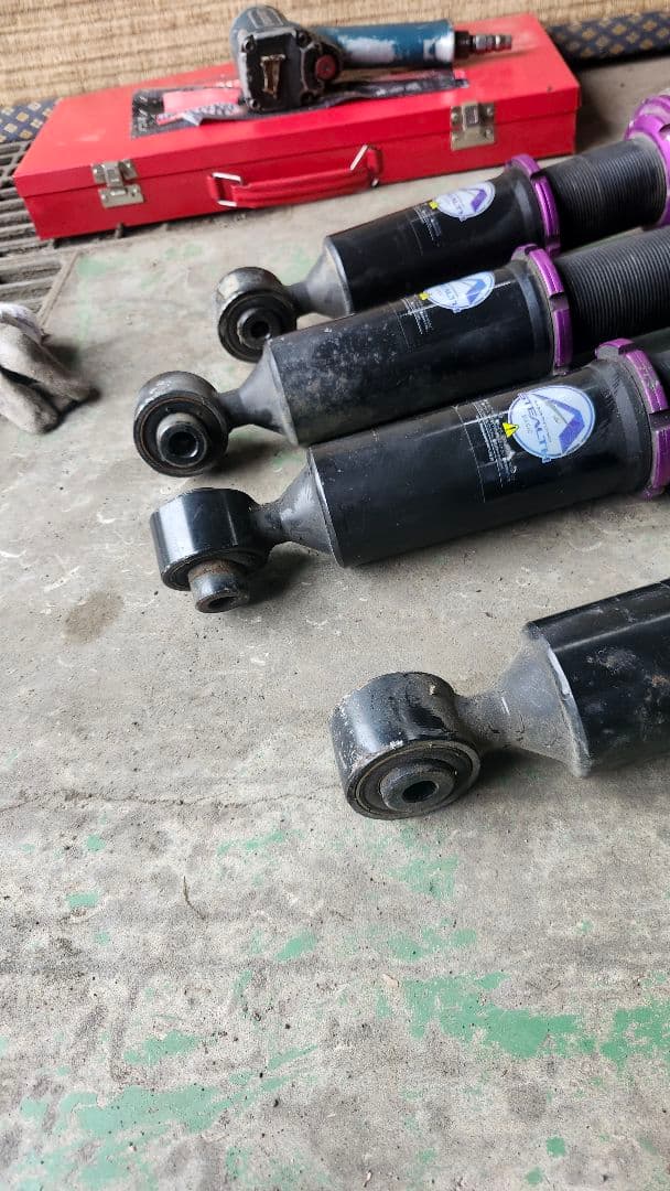 jzs17、jzs16、アルテッツァなど車高調　ファイナルコネクション