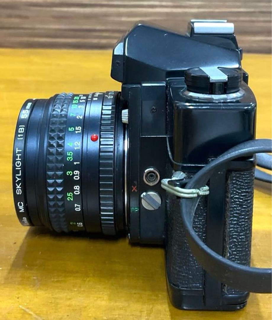 ミノルタ　SR505　一眼レフフィルムカメラ　レンズ付き　フィルター付き