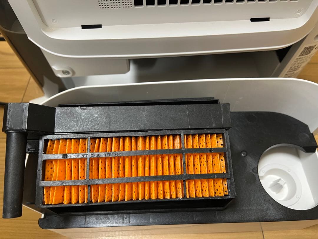 23年美品 SHARP セラミックファンヒーター 加湿機能付 HX-RK12-W