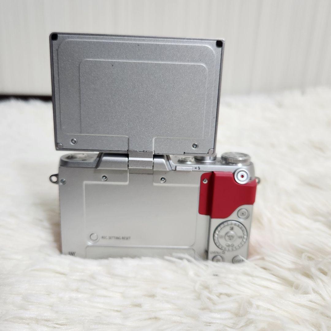 ピンク♪コンパクトで高機能 Panasonic LUMIX GF-7