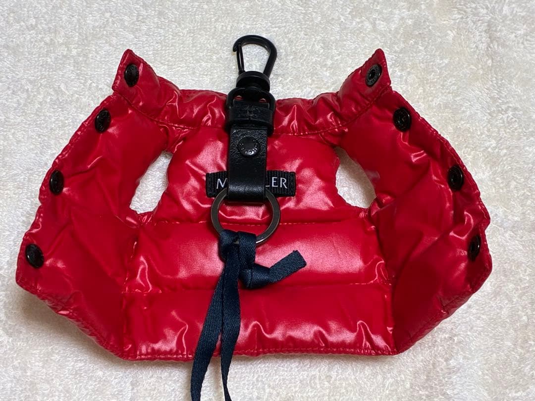 【新品】モンクレール　キーリング　ベスト　レッド