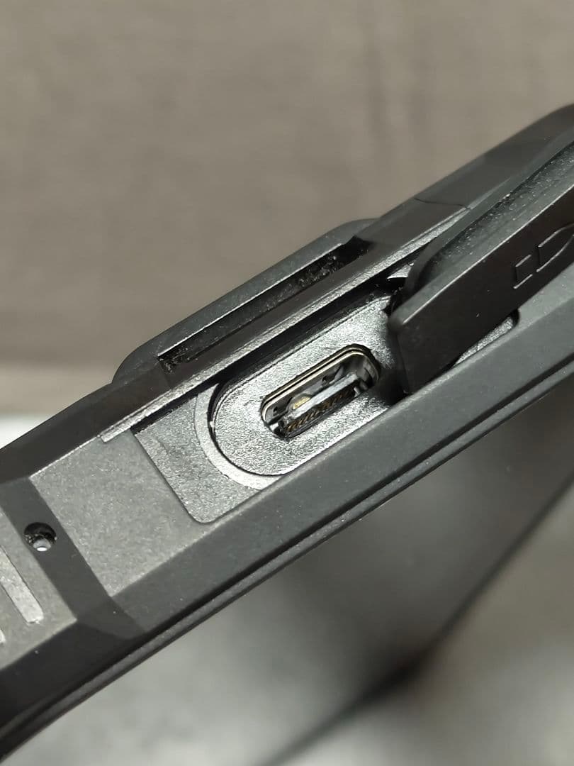 SIMフリー 防水防塵スマホ OUKITEL WP5Pro