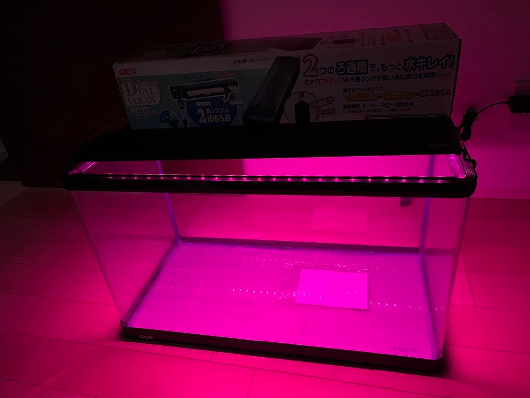 新品同様　60cm 水槽セット　変色ライト
